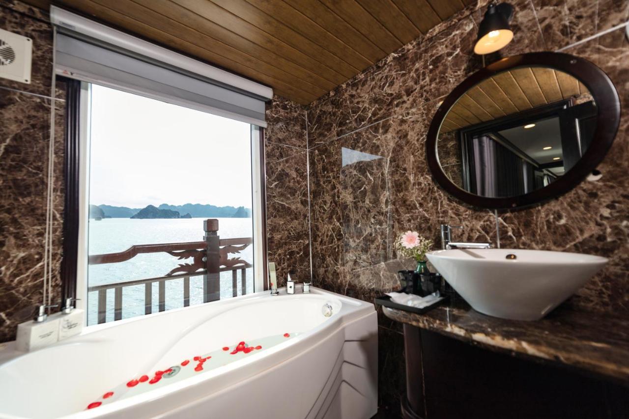 ホテルAmanda Cruise Ha Long Bay エクステリア 写真