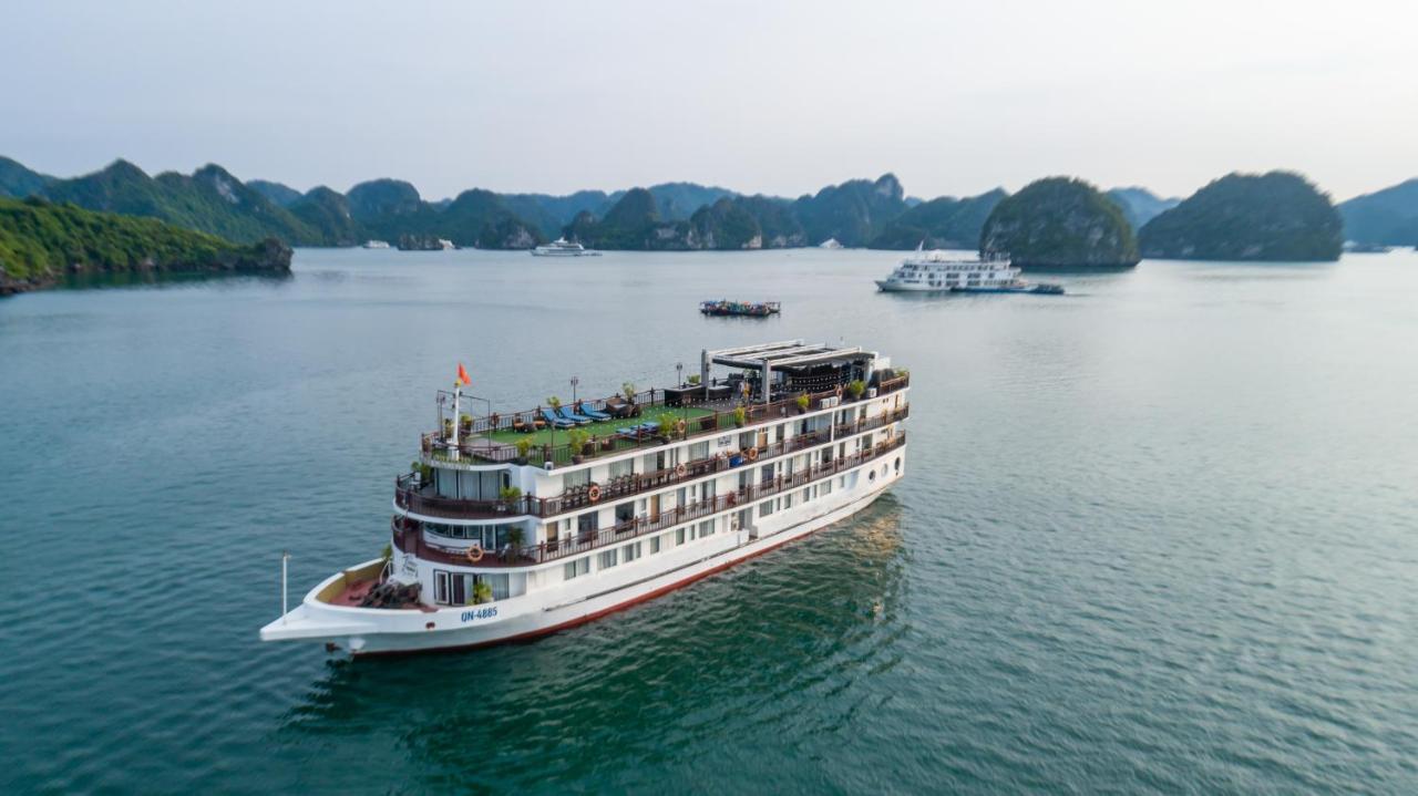 ホテルAmanda Cruise Ha Long Bay エクステリア 写真